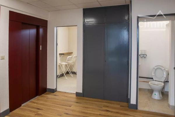 ORLÉANS CENTRE – PLATEAU DE BUREAUX NEUFS 261 m² – IDÉAL PÔLE SANTÉ OU PROFESSIONS LIBÉRALES