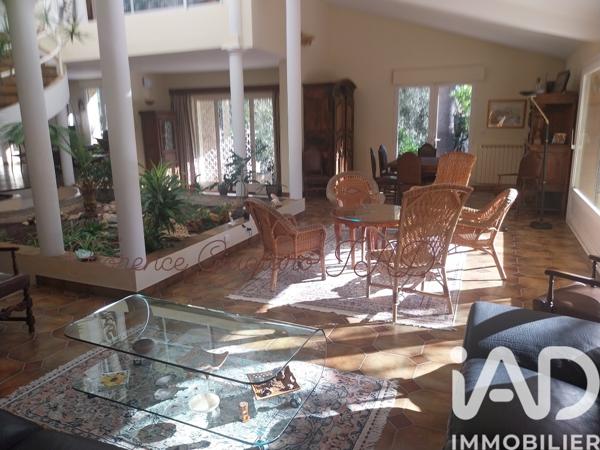 Maison à vendre 8 pièces 292 m² Sanary-sur-Mer