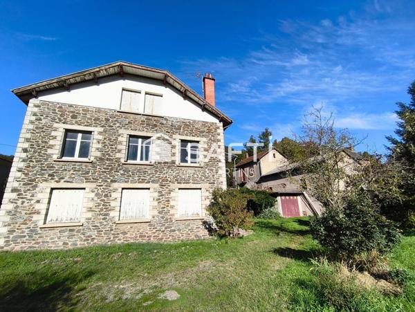 Maison familiale, appartement, jardin et dépendances