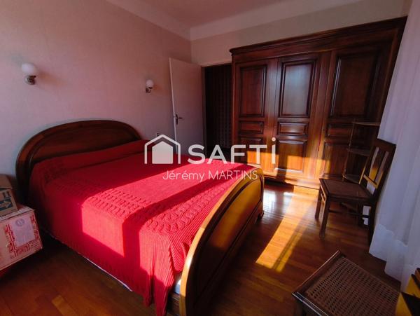 Maison familiale, appartement, jardin et dépendances