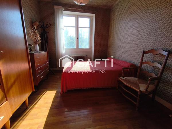 Maison familiale, appartement, jardin et dépendances