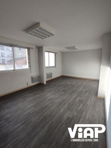 Investisseurs - Bureaux loués dans Résidence de standing , Limoges