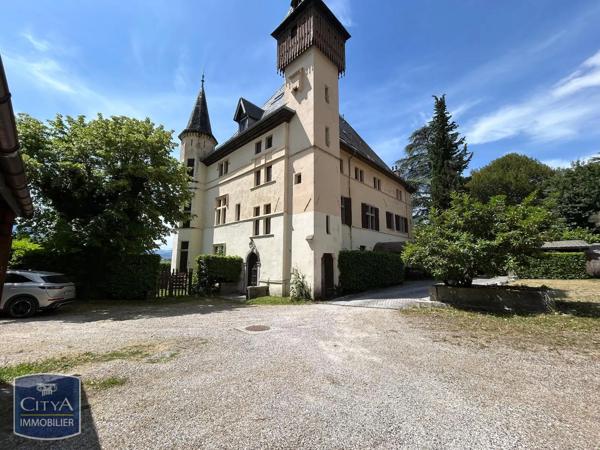 Appartement à louer 6 pièces 121.66m² Corenc (38700)