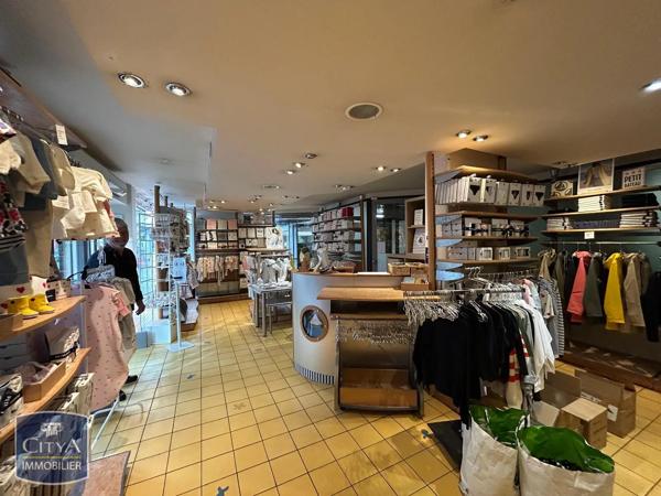 Local commercial à louer 142.68m² Tarbes (65000)