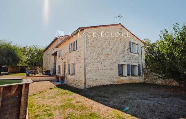 Grange réhabilitée d’exception, alliant authenticité et modernité