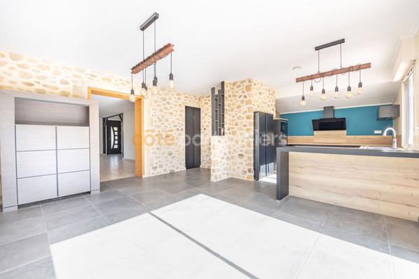 Vente Maison155 m² - 6 Pièces - Aubigny-Les Clouzeaux (85430)