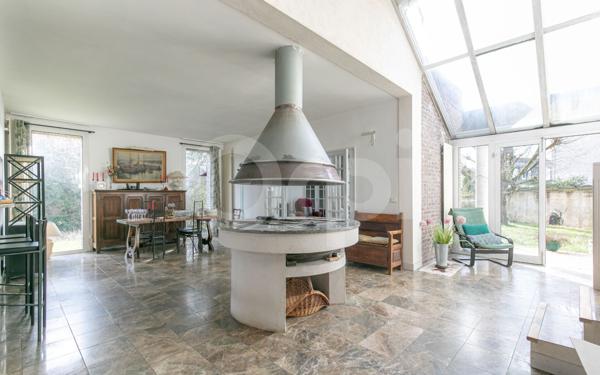 Maison à vendre    7 pièces • 199 m2 Pontault-Combault