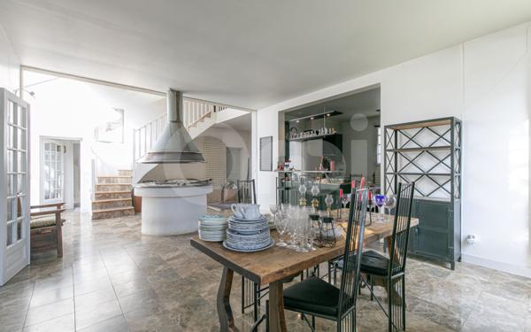 Maison à vendre    7 pièces • 199 m2 Pontault-Combault