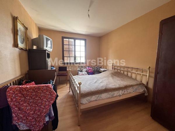 Maison  180 m2 potentiel - BOURG SOUS LA ROCHE