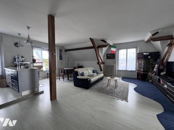 Maison de caractère au Centre de Crépy en Valois