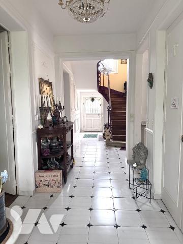 Maison de caractère au Centre de Crépy en Valois