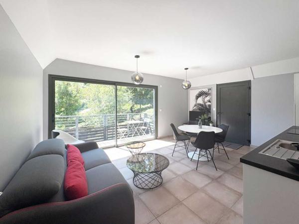 Maison contemporaine - Sarlat-la-caneda SARLAT- Maison de ville avec terrasse