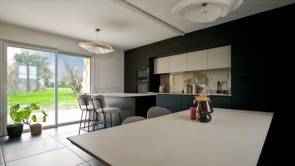 Magnifique Maison en Pierre Rénovée - avec sa grange à rénover de 143 m2