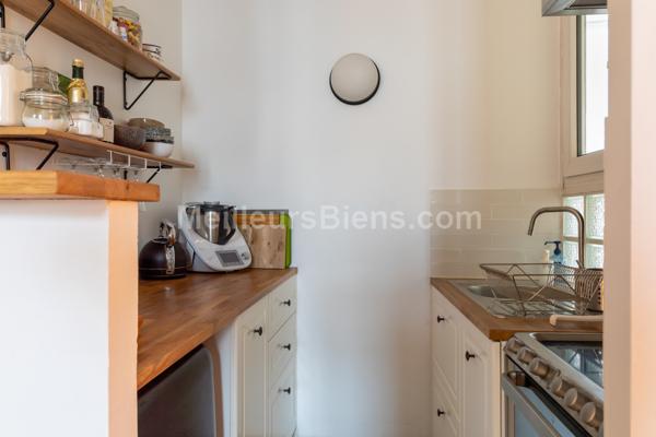  PARIS 19ème métro JOURDAIN-appartement rénové de 31,48 m2