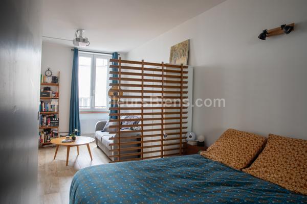  PARIS 19ème métro JOURDAIN-appartement rénové de 31,48 m2