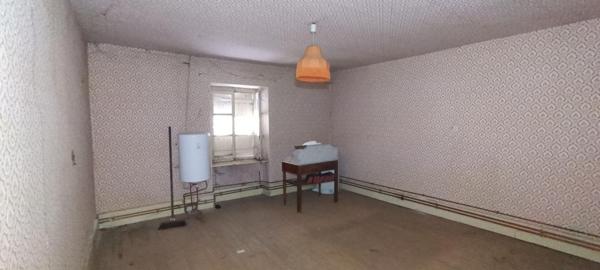 Maison 172.81 m2 et dépendances