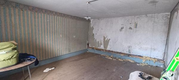 Maison 172.81 m2 et dépendances