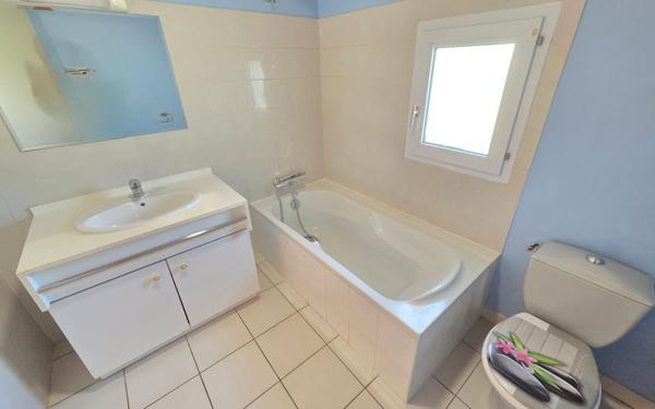 Maison à vendre    4 pièces •  Montaigu