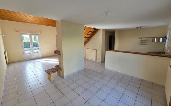 Maison à vendre    4 pièces •  Montaigu