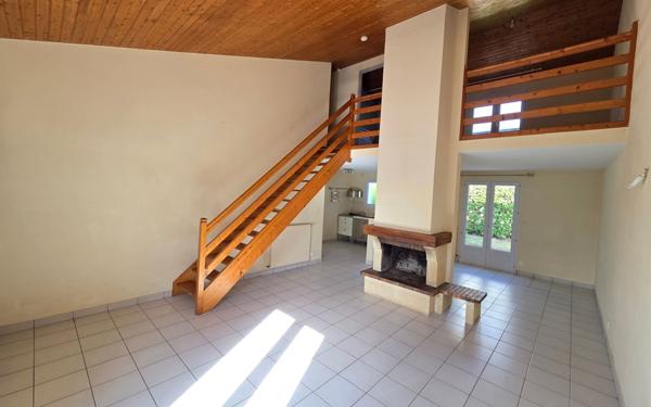 Maison à vendre    4 pièces •  Montaigu