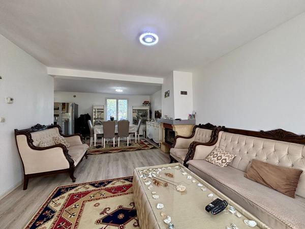 Maison familiale proche des commodités