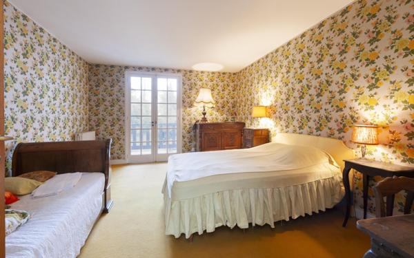 Maison à vendre    14 pièces •  Saint-Martin-d'Oney