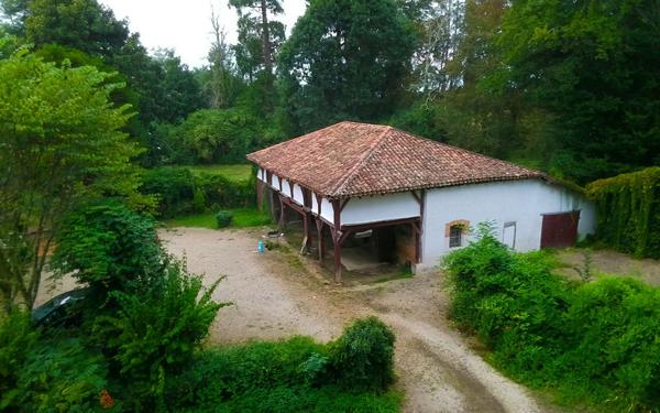 Maison à vendre    14 pièces •  Saint-Martin-d'Oney