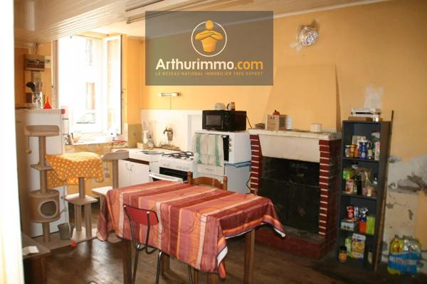 Vente                                                      Maison
                        
                     4 pièces                      101 m2                     à Josselin