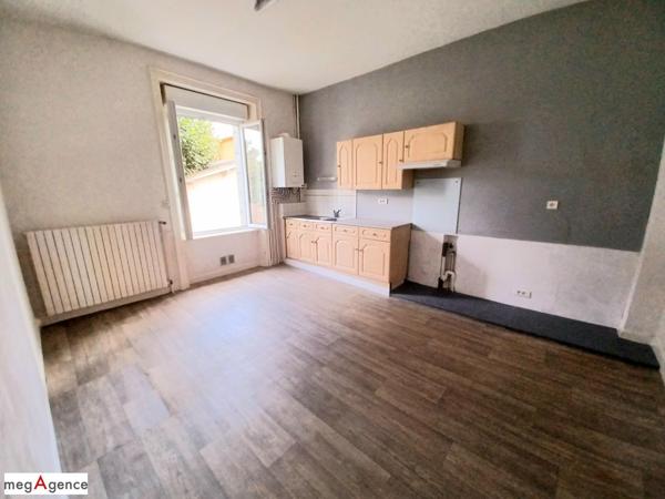Appartement à FOUGERES, 35300 - 3 pièces 85m²