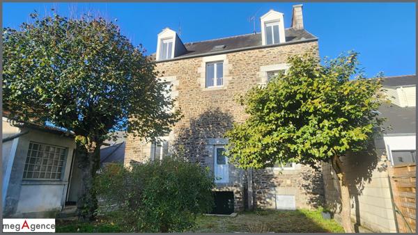 Appartement à FOUGERES, 35300 - 3 pièces 85m²