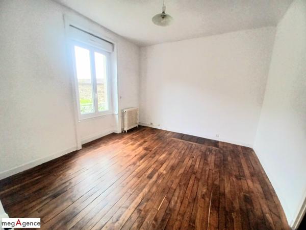 Appartement à FOUGERES, 35300 - 3 pièces 85m²