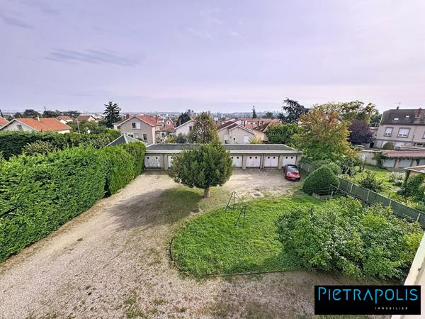 T4 de 152m2 + Loggia + Garage avec très grande pièce de vie