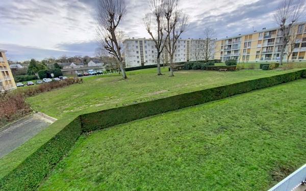 Appartement à vendre    3 pièces • 55,72 m2 Joué-lès-Tours