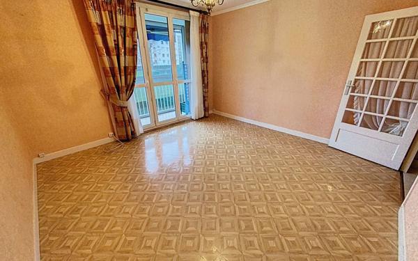 Appartement à vendre    3 pièces • 55,72 m2 Joué-lès-Tours