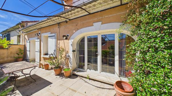 À 5 km d'Avignon Maison de Village Type LOFT 170 m² avec Terrasse, Garage Idéale 2 Familles Rognonas