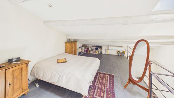 À 5 km d'Avignon Maison de Village Type LOFT 170 m² avec Terrasse, Garage Idéale 2 Familles Rognonas