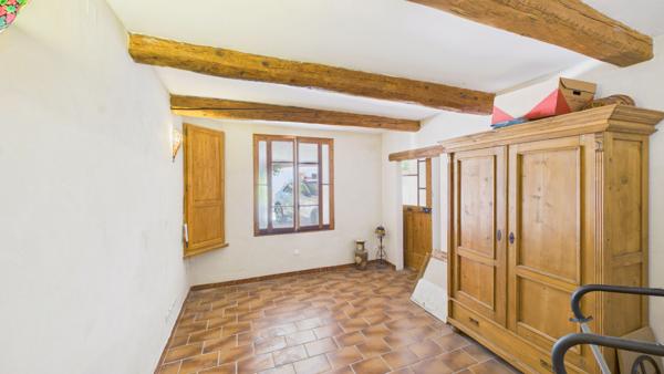 À 5 km d'Avignon Maison de Village Type LOFT 170 m² avec Terrasse, Garage Idéale 2 Familles Rognonas