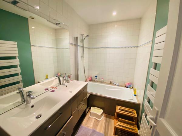 Maison de famille (7pièces) avec piscine BEAUNE (21)