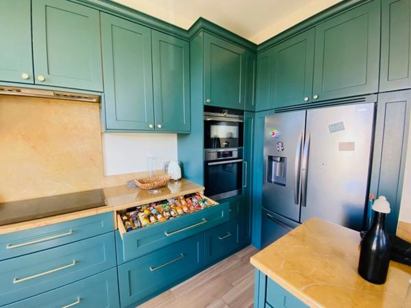 Maison de famille (7pièces) avec piscine BEAUNE (21)