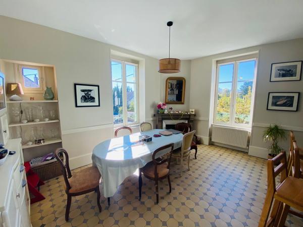 Maison de famille (7pièces) avec piscine BEAUNE (21)