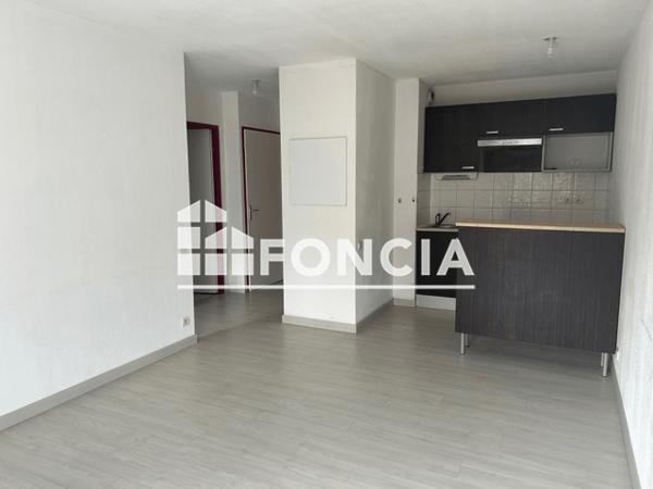 Location Appartement 2 pièces 35.1 m² - 19, AVENUE DE LA MARNE Tarbes 65000