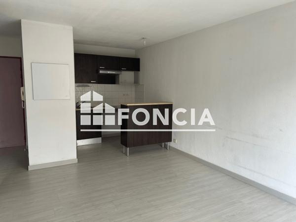 Location Appartement 2 pièces 35.1 m² - 19, AVENUE DE LA MARNE Tarbes 65000