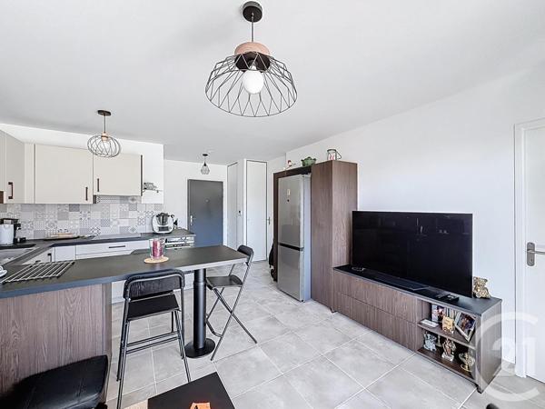 Appartement F2 à vendre  2 pièces - 43,15 m2 PLOMBIERES LES DIJON - 21