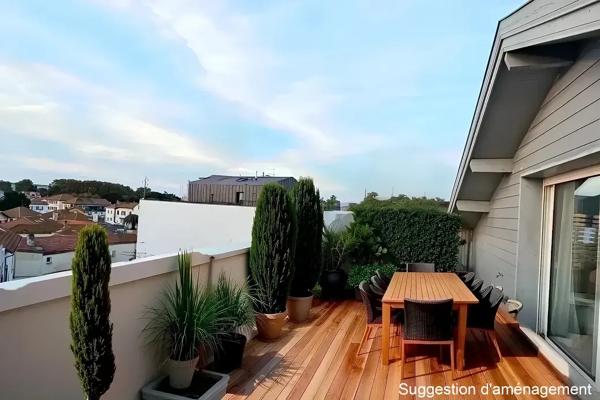 BOUCAU T4 de 95 m2 - Superbe DUPLEX en ATTIQUE Vue dégag