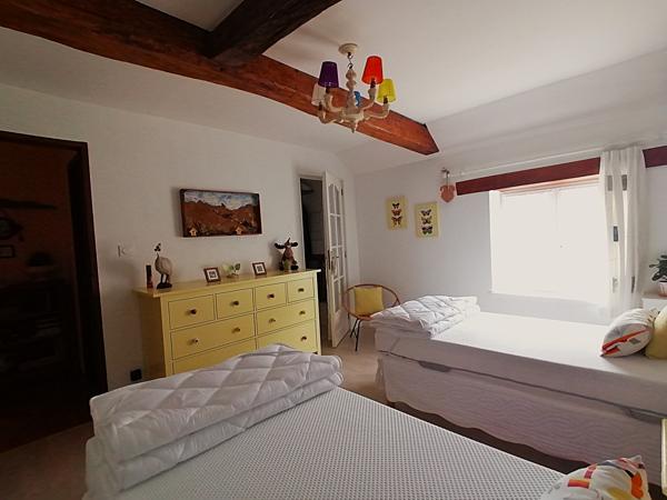 DANS UN HAVRE DE PAIX