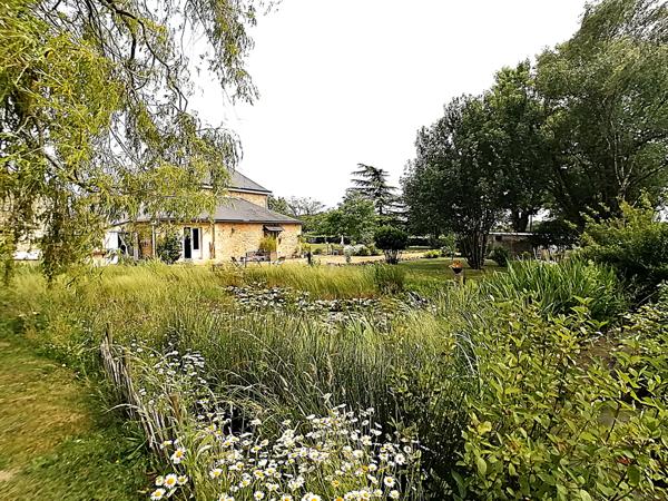 DANS UN HAVRE DE PAIX