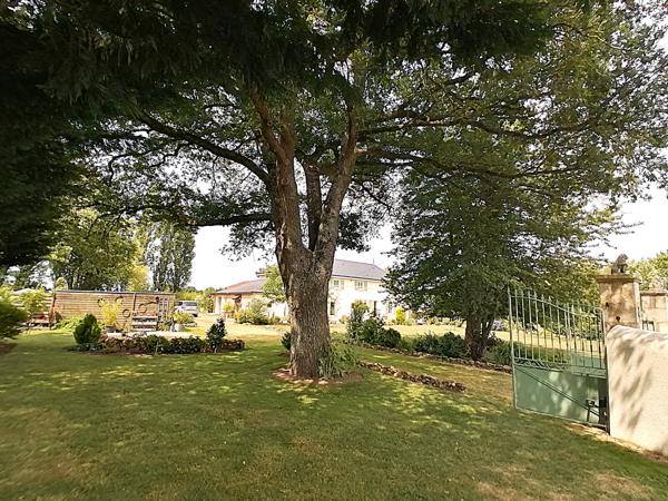 DANS UN HAVRE DE PAIX