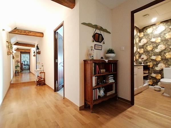 DANS UN HAVRE DE PAIX