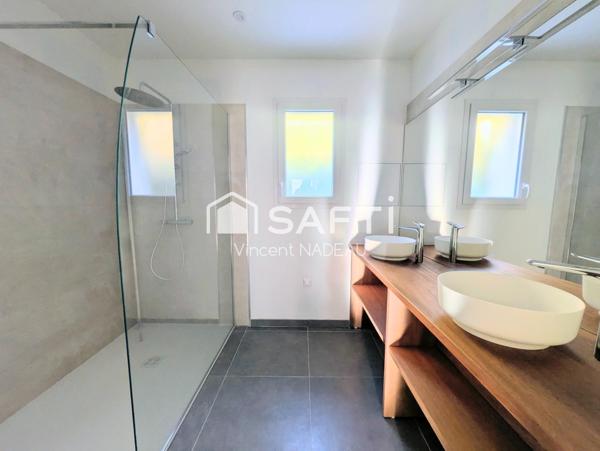 Maison - 6 pièces - 117m²