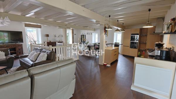 Maison quatre chambres et un studio